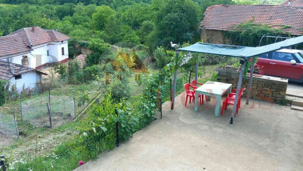 Продава се Къща в с. Димча, Област Велико Търново - 100 кв.м за 380 €/кв.м - Снимка #16