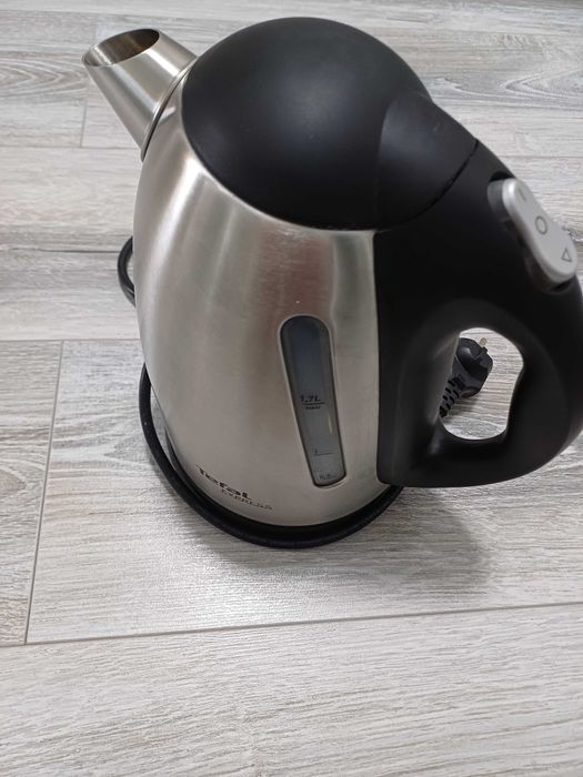 Электрический чайник Tefal Confidence