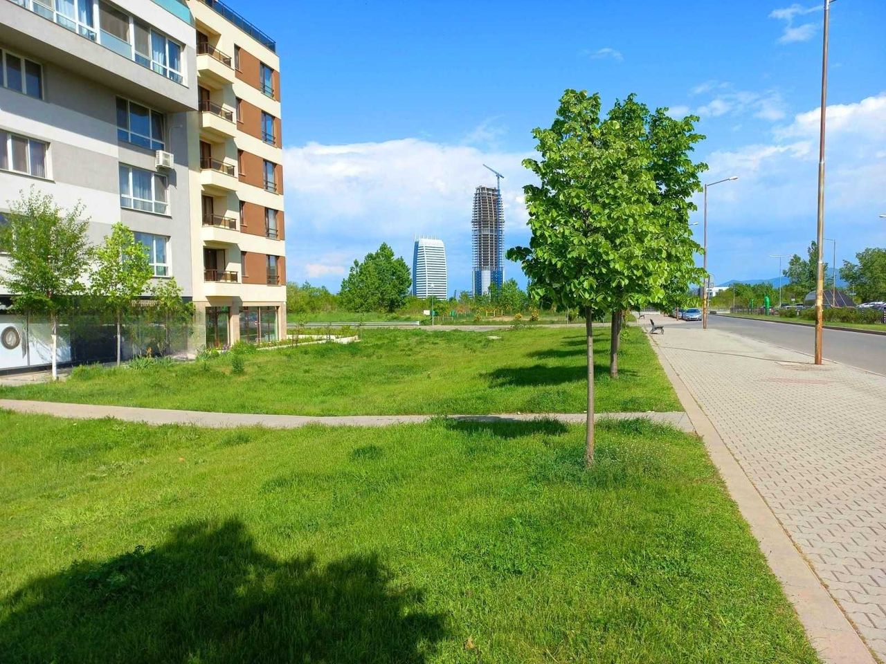 Дава се под наем Тристаен апартамент в София, Младост 1А - 98 кв.м за 1000 € - Снимка #14