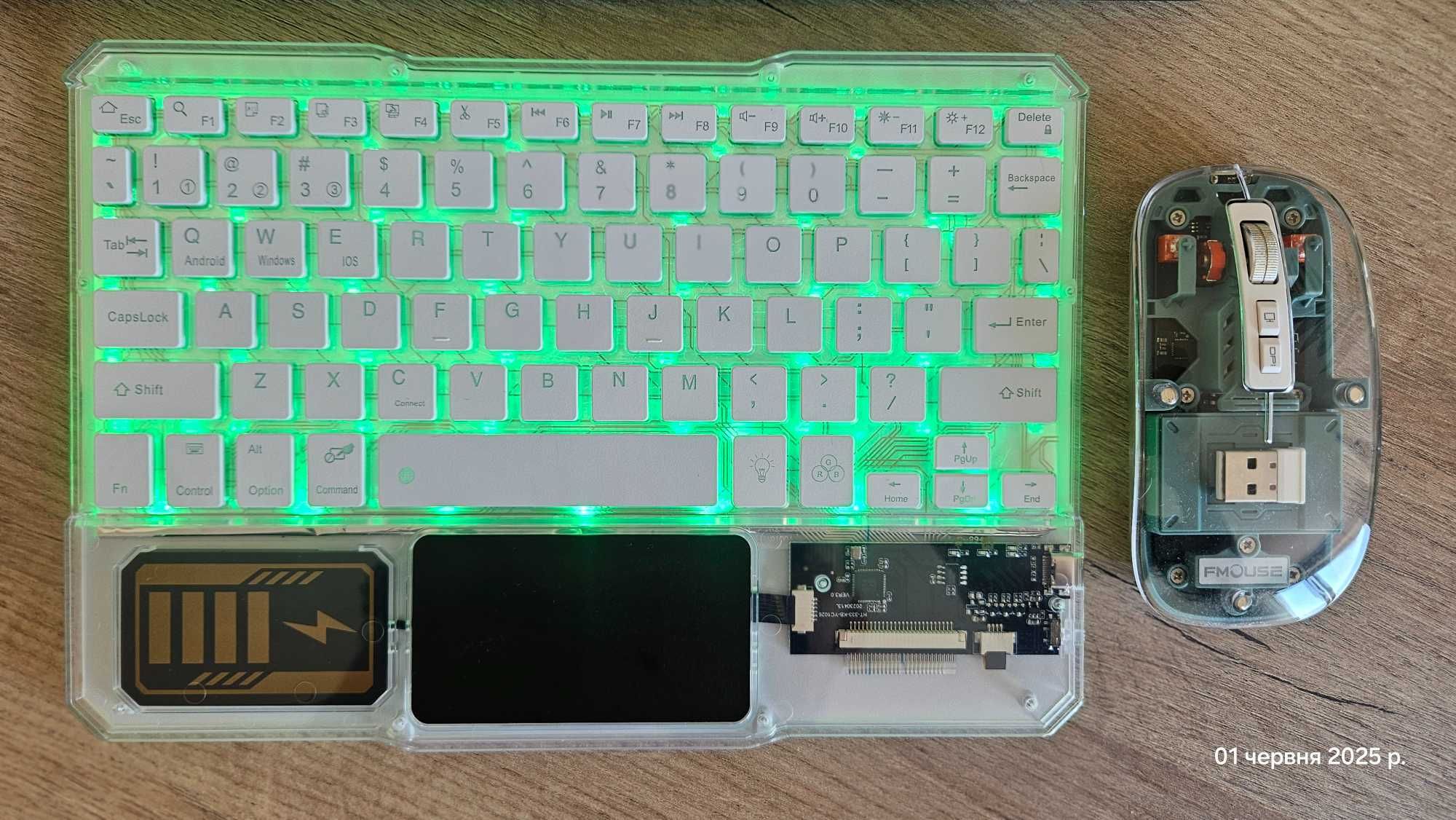 Безжична клавиатура за Mac, Windows, Android и IOS.