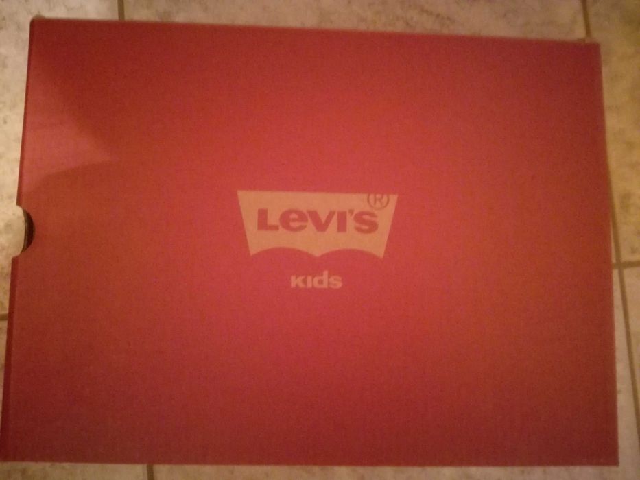 Обувки LEVI'S - Levi's Kids 39-ти номер
