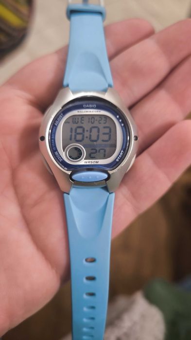 Детски цифров часовник Касио