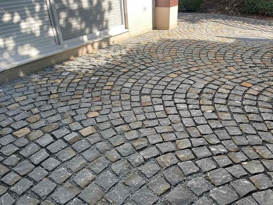 Piatră cubică Andezit, mă deplasez oriunde în Țară