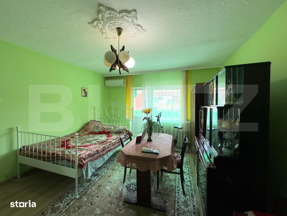 Apartament cu 3 camere de vanzare – zona Dallas, Aiud