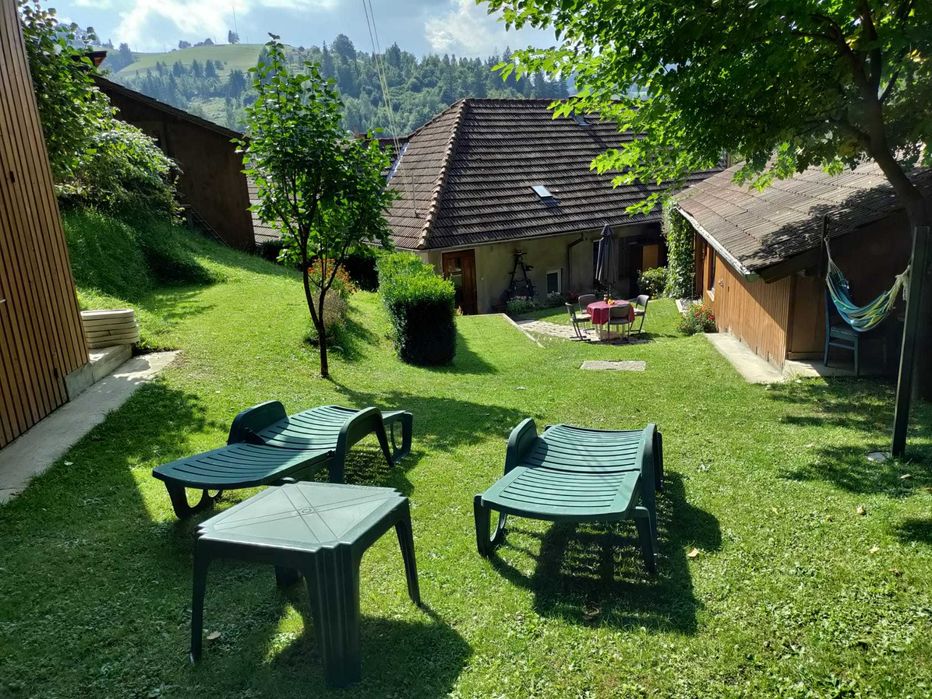 Cazare Cabana de sub brazi