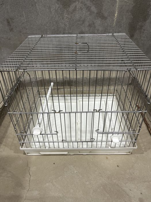 Клетки для птиц.