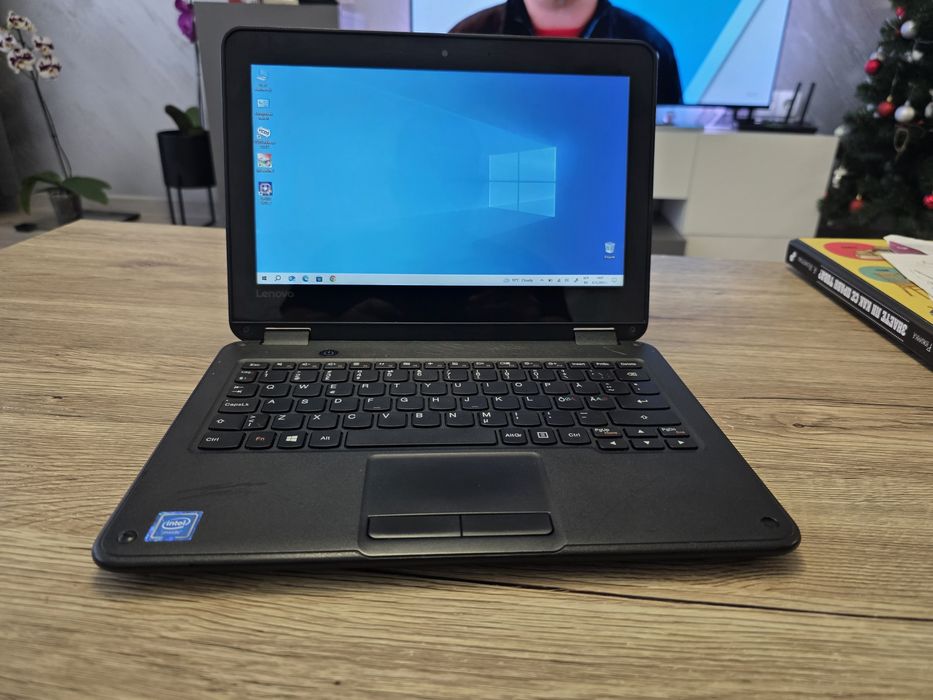 лаптоп Lenovo Winbook 300e с ТЪЧ
