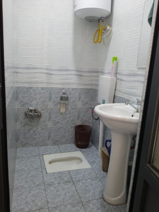 Қизларга ижара уй. Метро Толариқ. 2 та қиз ижарага қўямиз.