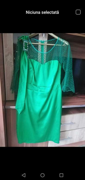 Vând rochie ocazie.