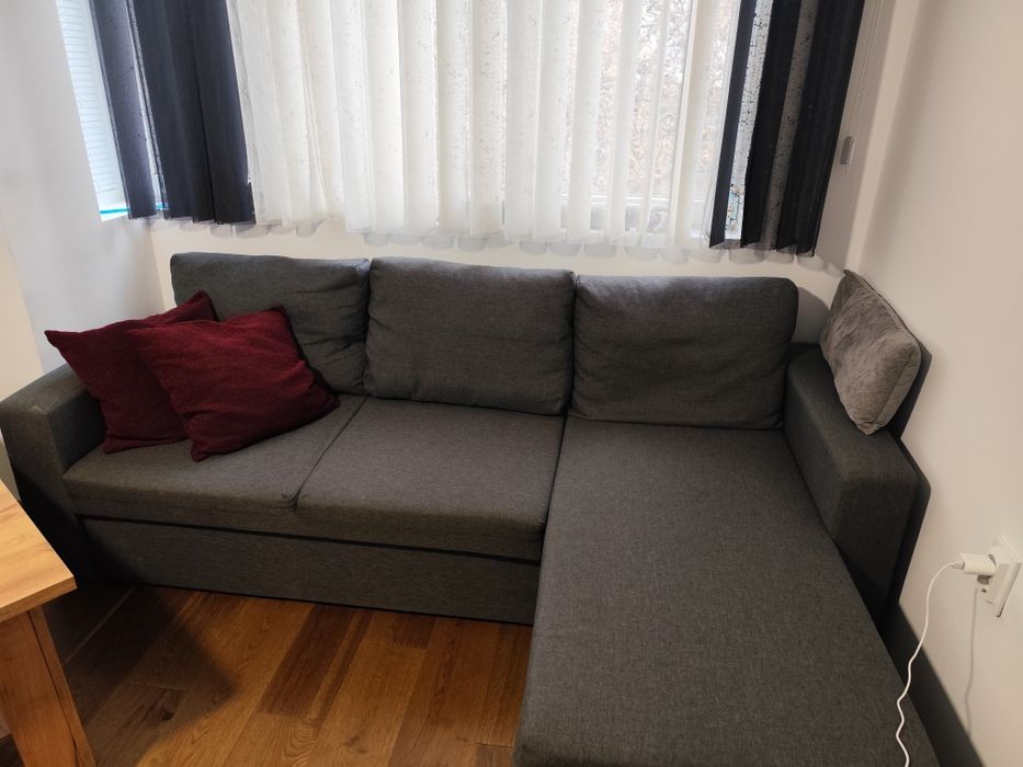 Разтегателен диван