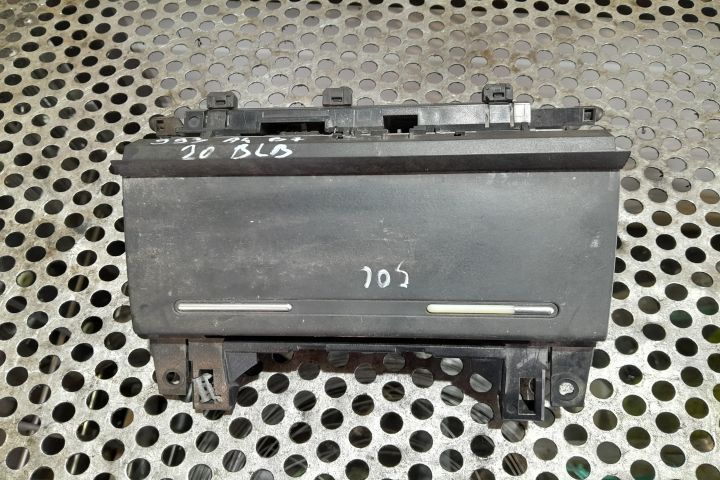 Scrumiera fata 8E0857951J Audi A4 B7 [2004 - 2008] Avant wagon 5-usi
