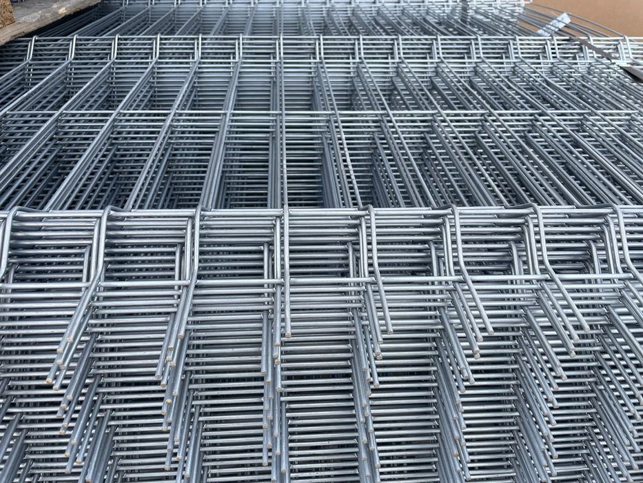 Plasa bordurata / panou zincat- super pret! Livrare!