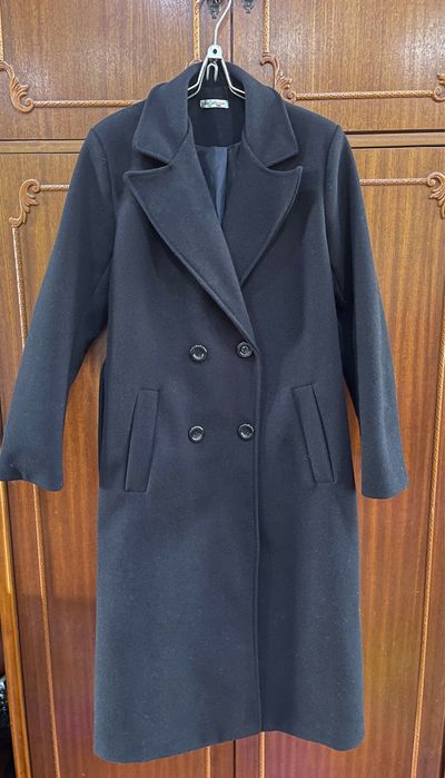 Продам пальто женское классическое