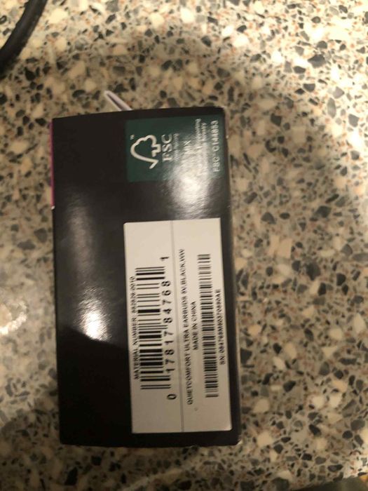 Casti wireless Bose QuiteComfort Ultra Earbuds.