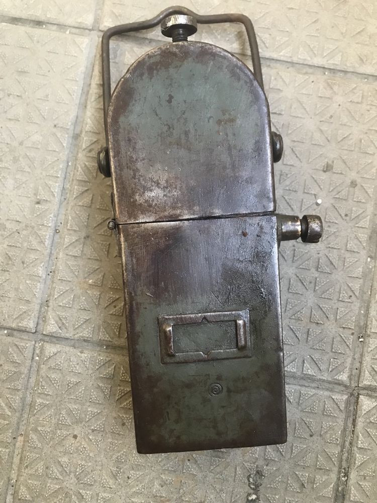 Lampa , lanterna, felinar veche germana miner