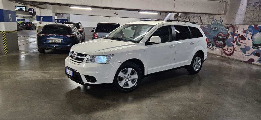 FIAT FREEMONT, 2.0 diesel, an 2013, 4x4, Manual, 7 locuri, Acte la  Zi