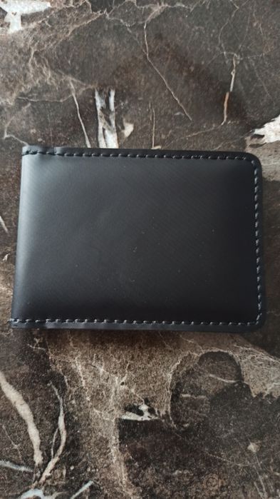 Продается чехол для удостоверения. 100.000 сум.