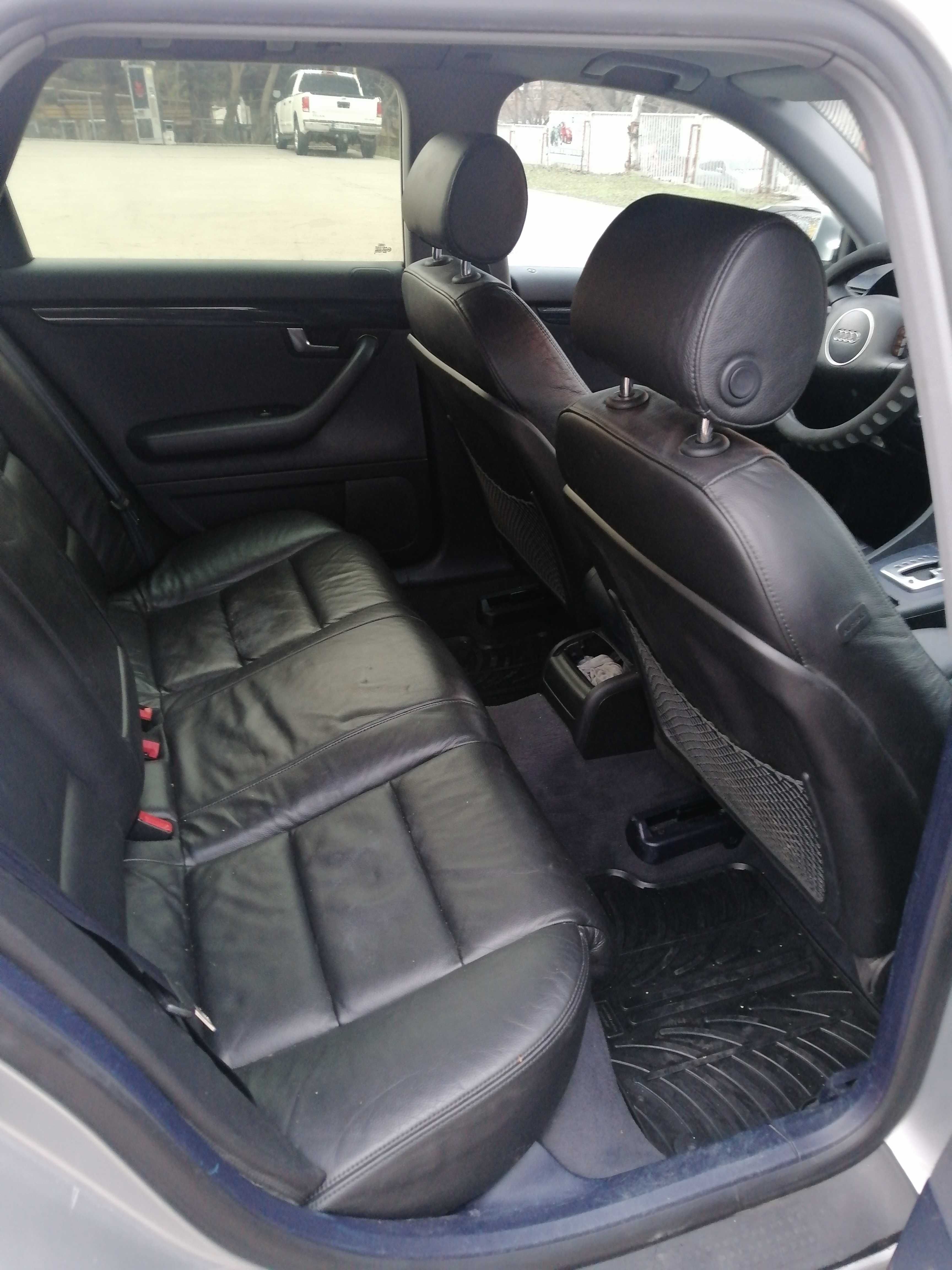 Audi A4
 B6 2.5 tdi 155kc V6 - автоматик    кожен салон , климатроник