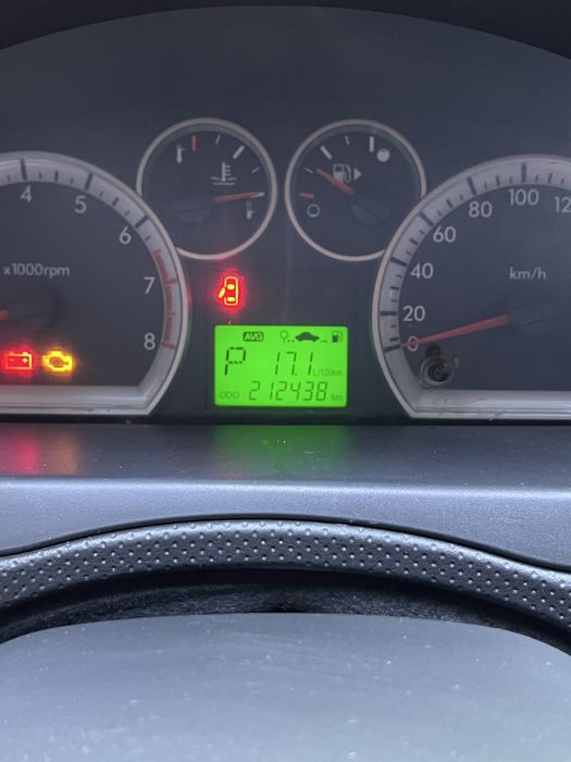 Nexia 3 AVTOMAT 212 000km orqa bagaj orqa 2 ta kriloda kraska bor.
