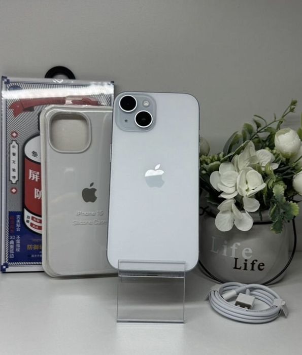 iPhone 15 128Gb с гарантией