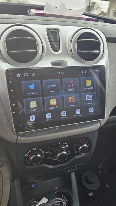 Vand Navigație Dacia