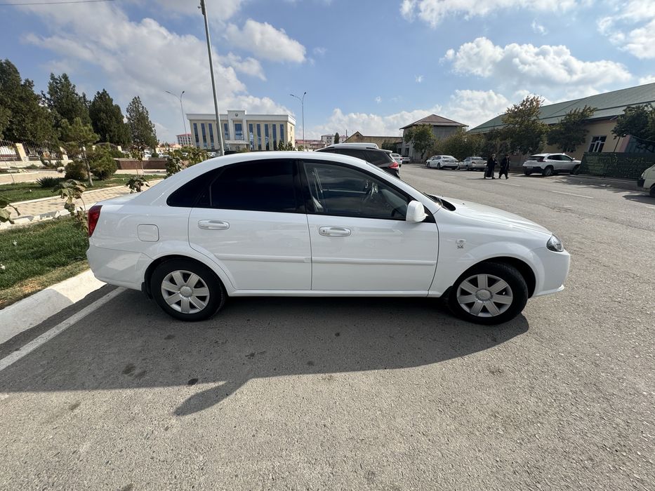 Chevrolet gentra 21-22