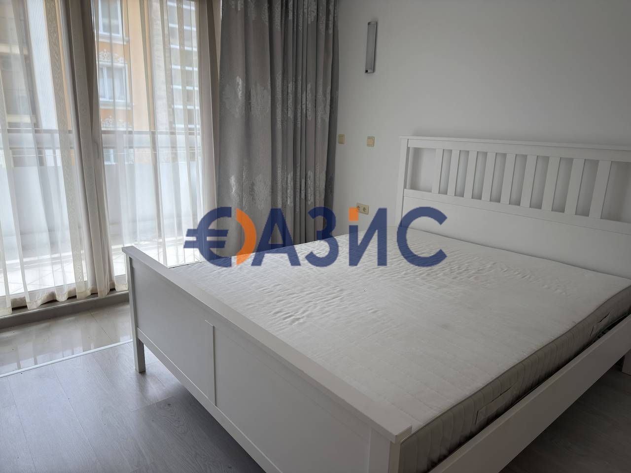 Продава се Двустаен апартамент в к.к. Слънчев бряг - 74 кв.м за 1061 €/кв.м - Снимка #5