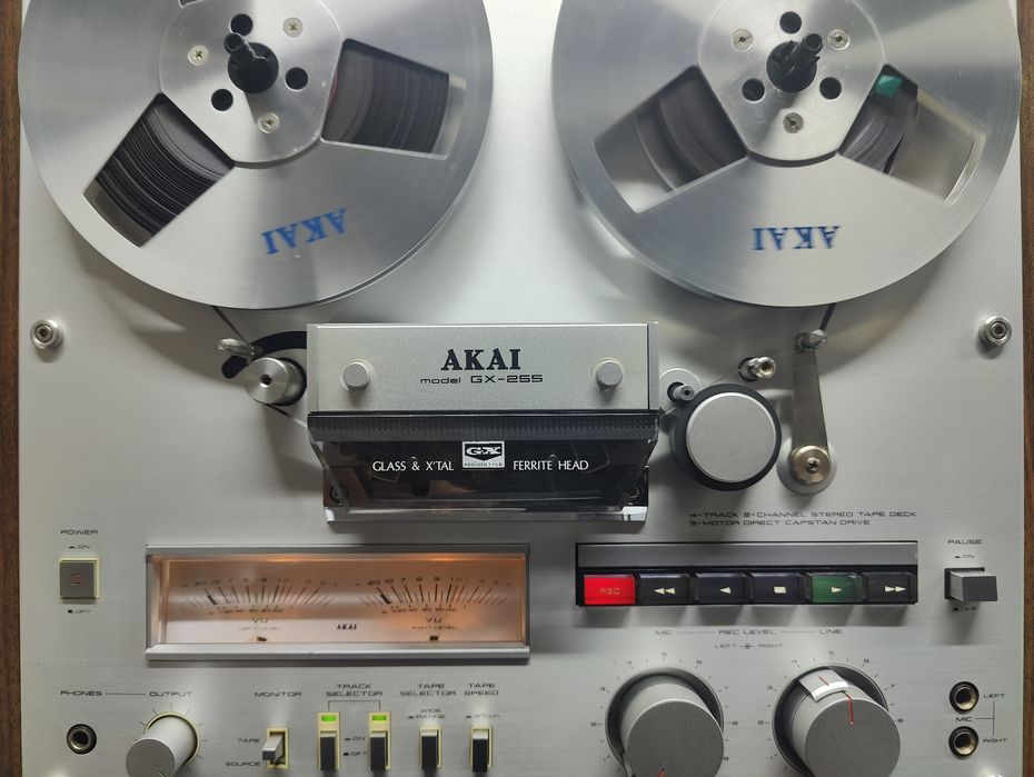 Akai GX-255, stare foarte bună estetic