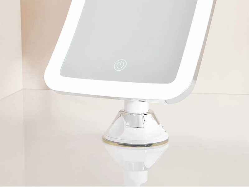 НОВО! Козметично огледало квадрат 5х LED Touch с вакуум