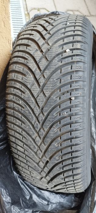 Продавам зимни гуми BF Goodrich-205/55/16