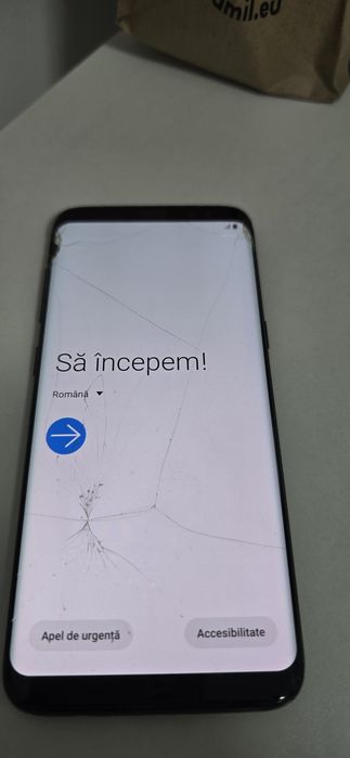 Samsung S8 cu ecran fisurat dar funcțional