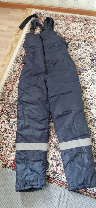 Продаётся зимний комбинезон