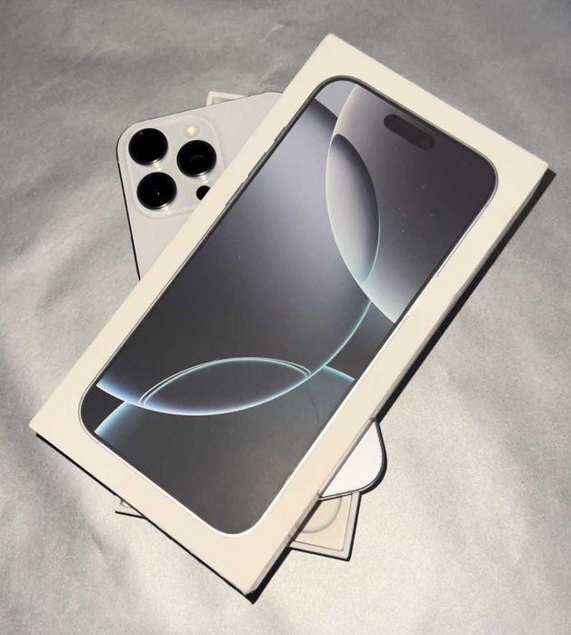 Продам iPhone 16 pro max, 256 gb