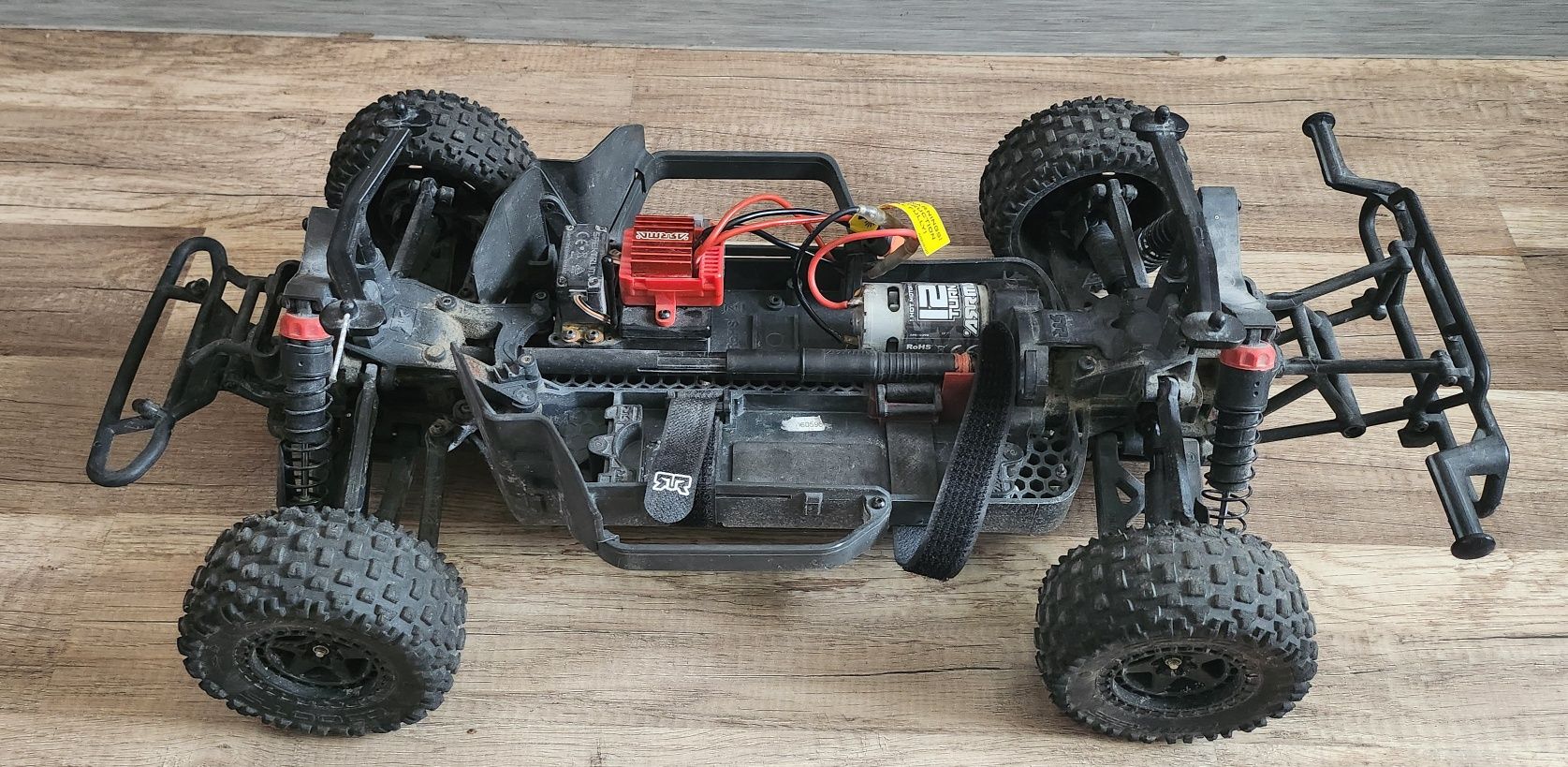 Шорт-корс ARRMA 1/10 SENTON 4X4 V3 MEGA 550 Brushed RTR