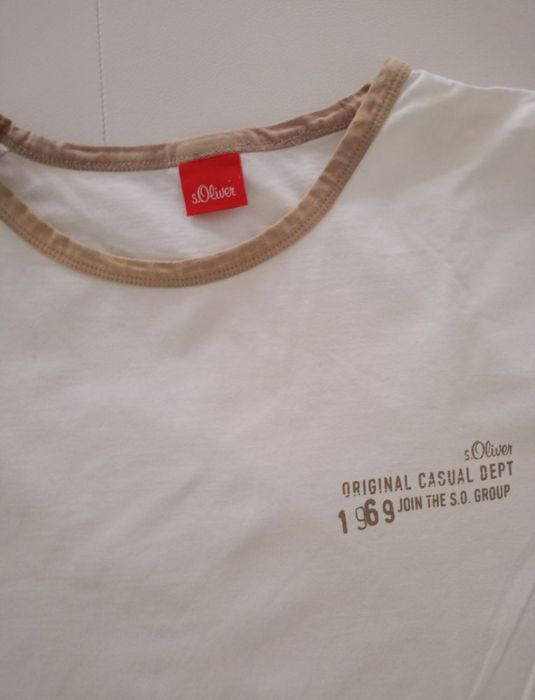 Vând tricou S Oliver,in stare buna, mărimea M.