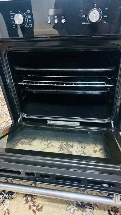 Духовка встраивается в мебель