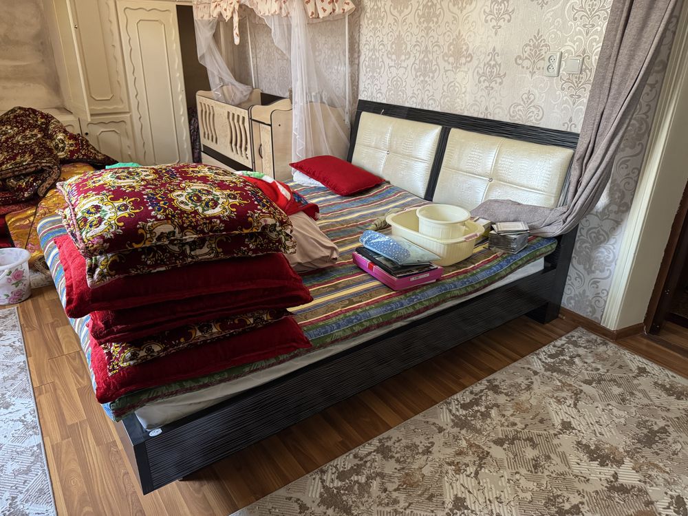 Продаю свои б/у мебели в идеальном состоянии