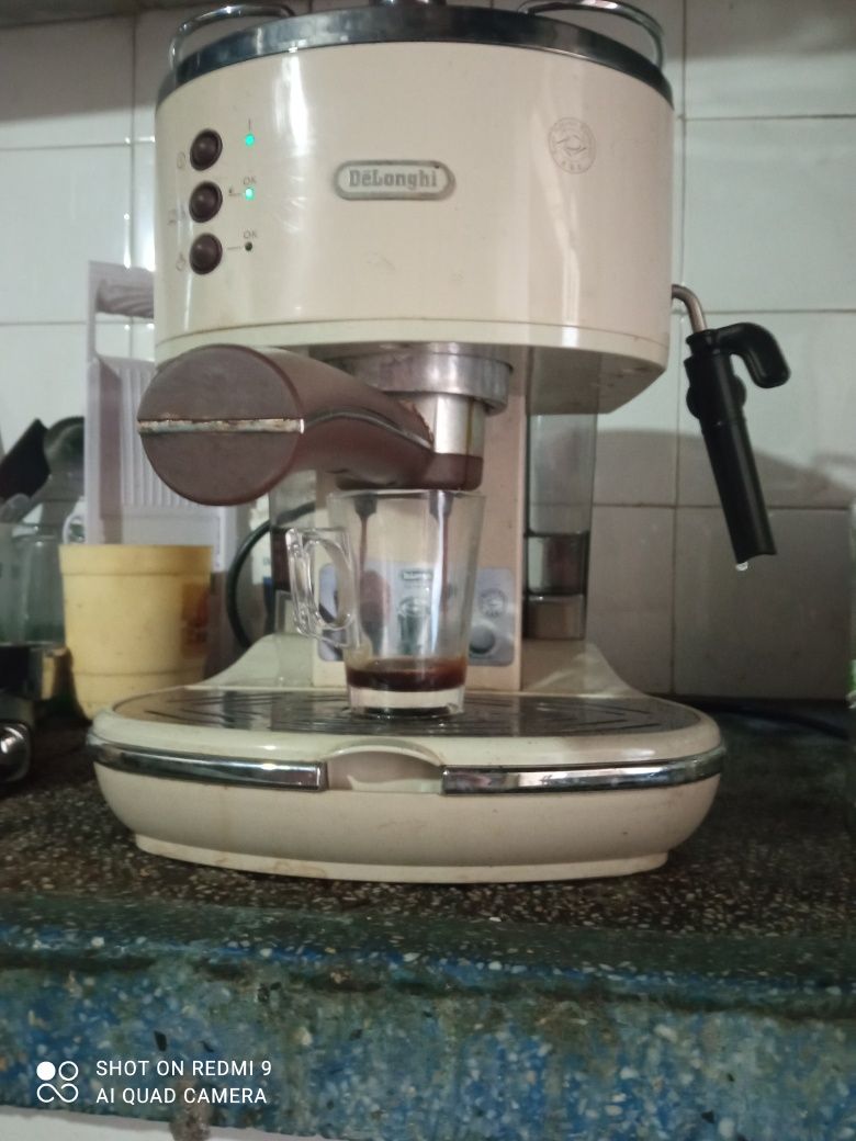 Кафе машина Delonghi Icona
