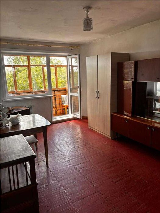 Продам 2-комнатную квартиру 1-квартал g