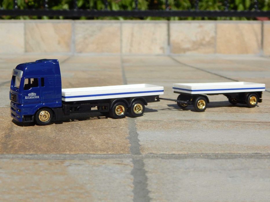 Macheta camion MAN TGA 2000 + remorca Kulmbacher scara 1:87