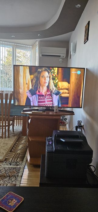 Телевизор LG 49UJ670V