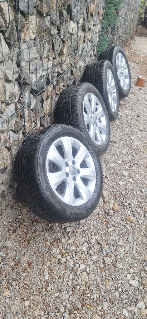 Джанти  16" 5x110с гуми 205х55х16 Опел/Opel...