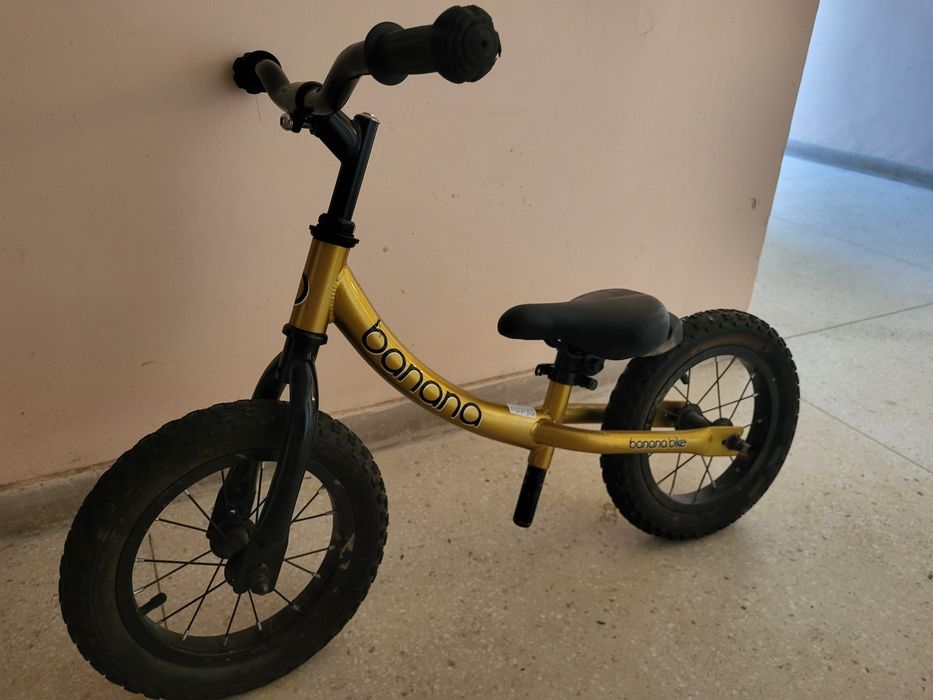 Детско колело 12" Banana Bike за 2-5г. + каска бонус