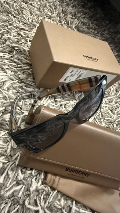 Слънчеви очила Burberry