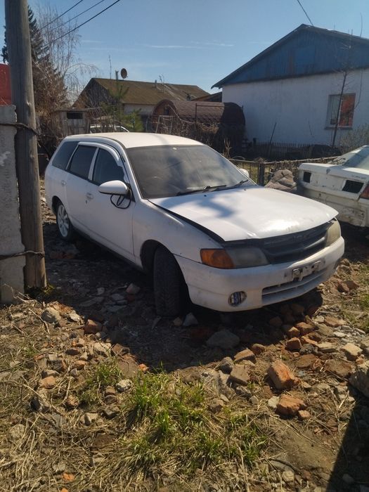 Продам Ниссан АД в полный разбор