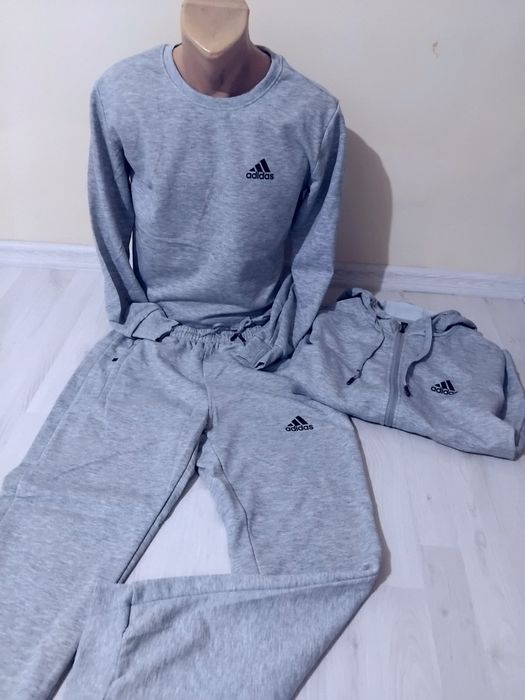Trening baieti Adidas din 3 piese.