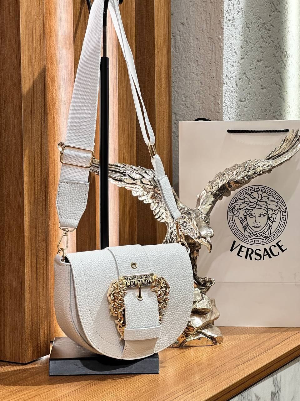 Genti elegante Versace