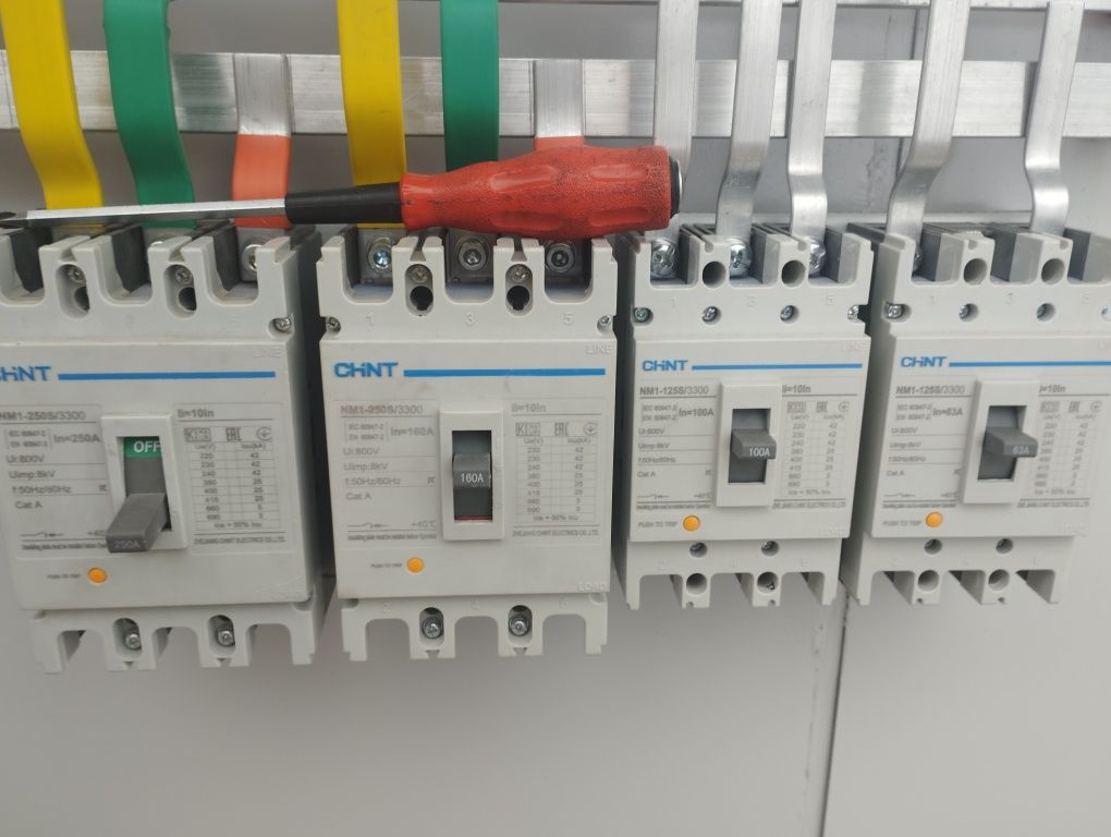 Barcha turdagi elektr ishlarini bajaramiz