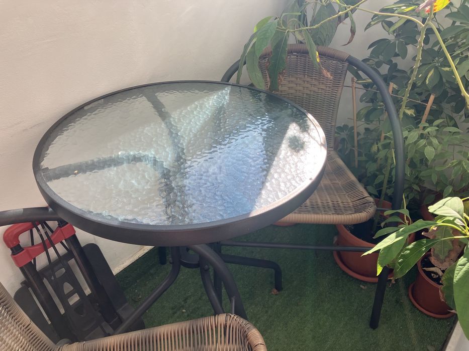 Masa cu scaune de gradina / balcon