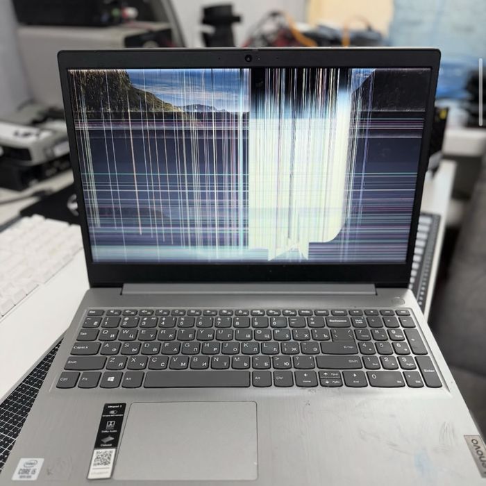 Замена разбитой матрицы ноутбука